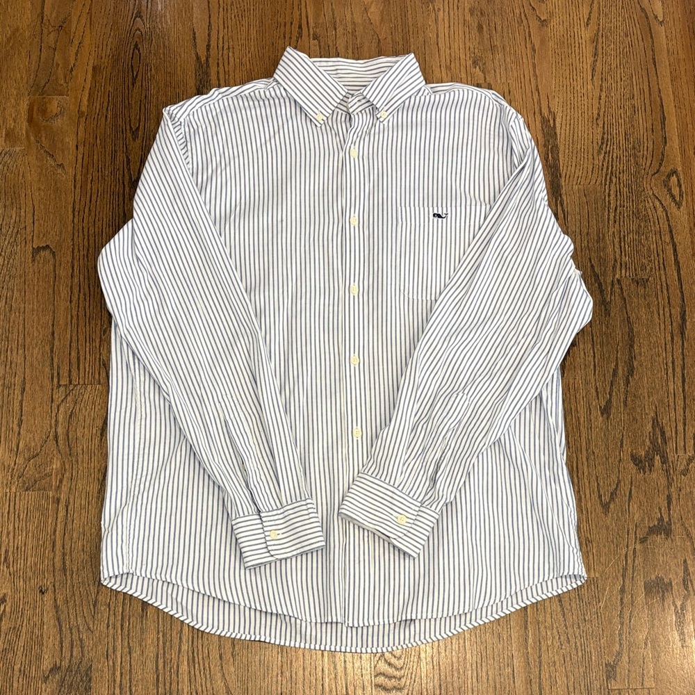 Vineyard Vines blue/white stripe button down size L GUC